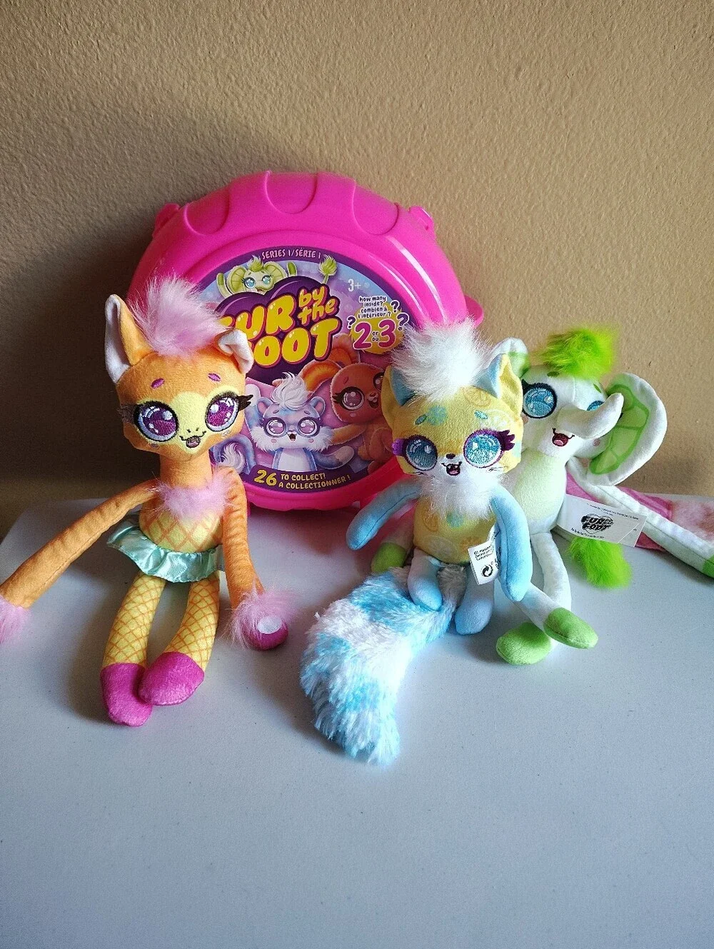 Just Play Fur By The Foot Carry Case & 3 Plush Characters Collectible Novelty